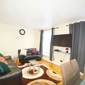 Modern 4 Bedroom Londres
